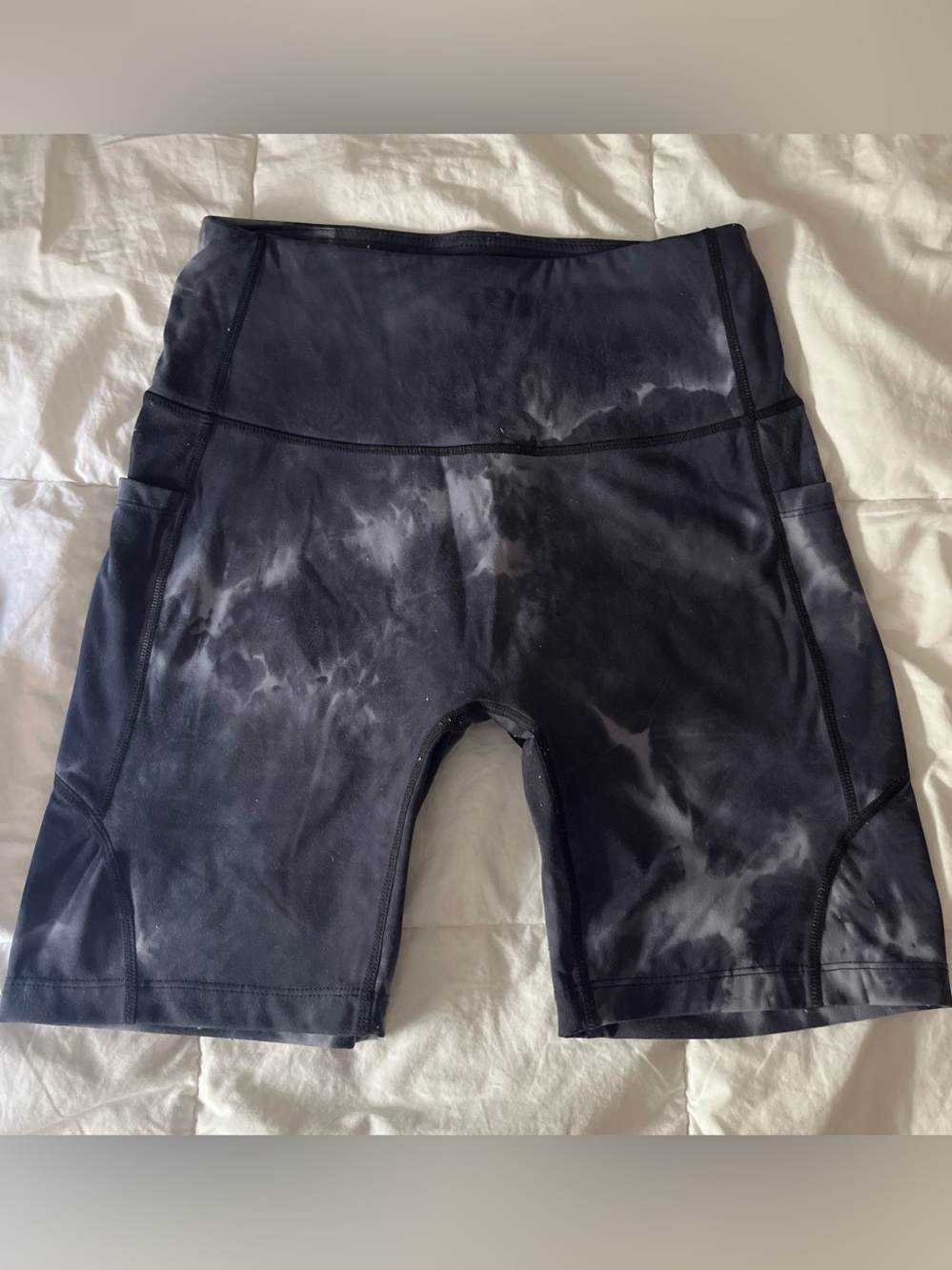 Baleaf Women's High-Waist Black Tie-Dye Bike Shorts with Pockets
